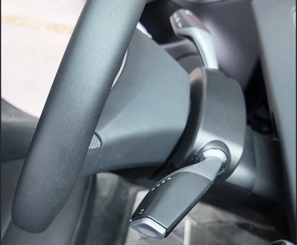 Tesla HIghland Gear Shift Stalk for easy access for gears and indicators