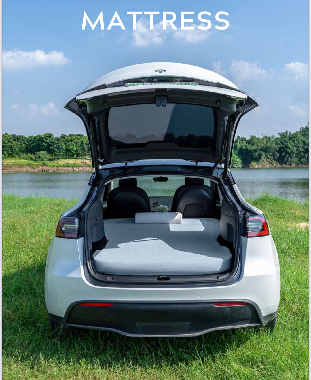 Comparing a memory foam mattress to an air mattress with acrylic filling for Tesla Model Y