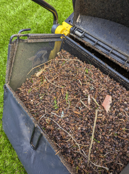 302 E Artificial Lawn Brush  Exterior Accessories, Full catcher, 