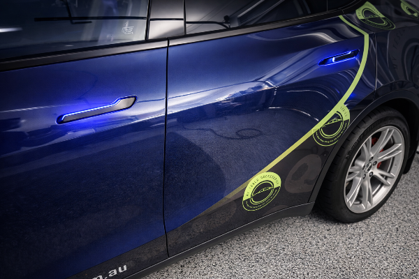 Bluetooth Self-Presenting LED Door Handles for Tesla