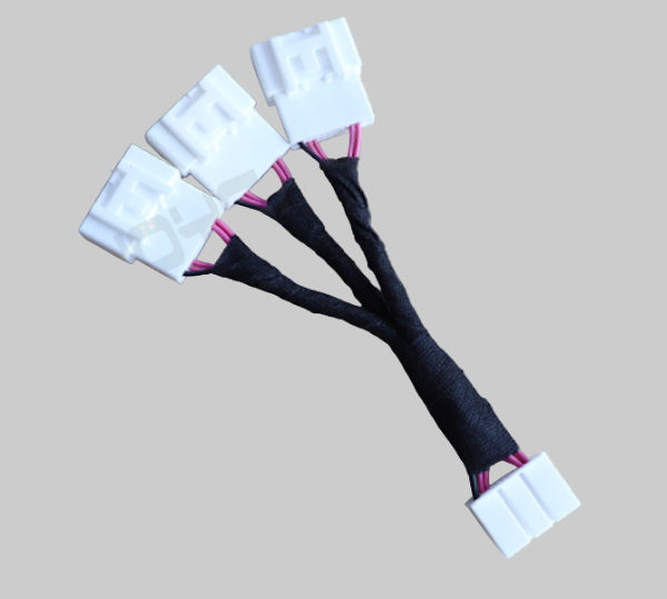 Tesla AMD CAN Socket One-to-Three Adapter 